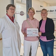 Brustzentrum erhält Spende von Patientin