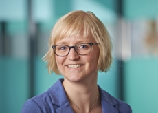 Brüning, Sarah