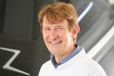 Prof. (UCPY) Dr. (PY) Klassen, Peter Douglas