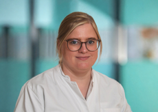 Frau  Bonnekessel, Sarah