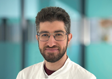 Herr  Tabbakh, Yazan